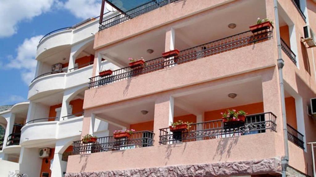 Vlsb Apartments Петровац Экстерьер фото